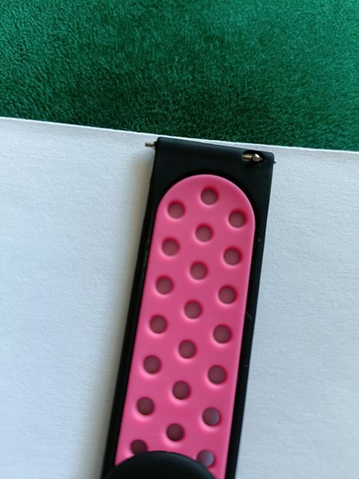 Pasek silikonowy do zegarka 20 mm fuksja czarny miękki teleskopy