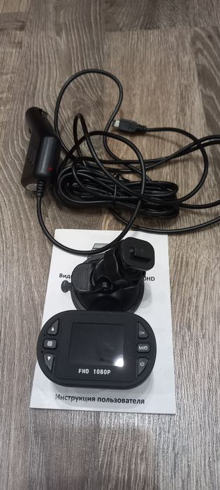 Відеореєстратор RS DVR-100HD