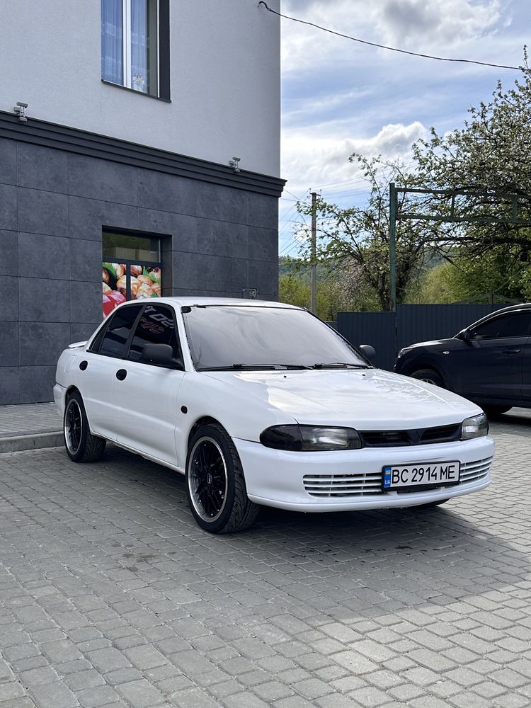 Продам Mitsubishi Lancer V 1995р на повному ходу