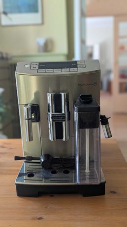 Ekspres ciśnieniowy DeLonghi Primadonna S