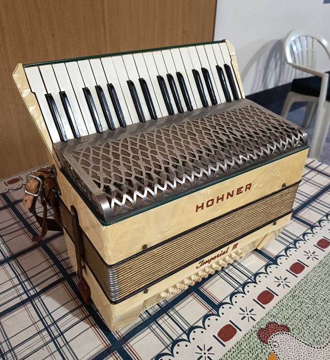 Acordeão Weltmeister Stella e Concertina Hohner Imperial III