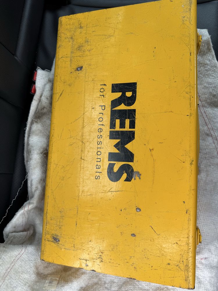 Zaciskarka REMS akku press acc