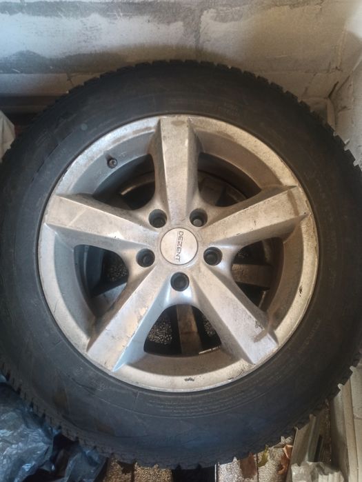 Шини з дисками комплект