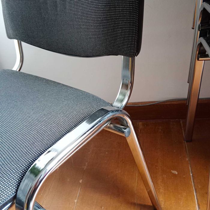 Krzesła biurowe konferencyjne Nowy Styl 21 sztuk