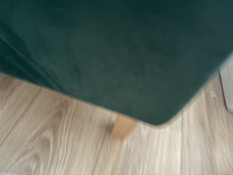 Lozko tapicerowane ze stelarzem i skrzynia 160 butelkowa zielen