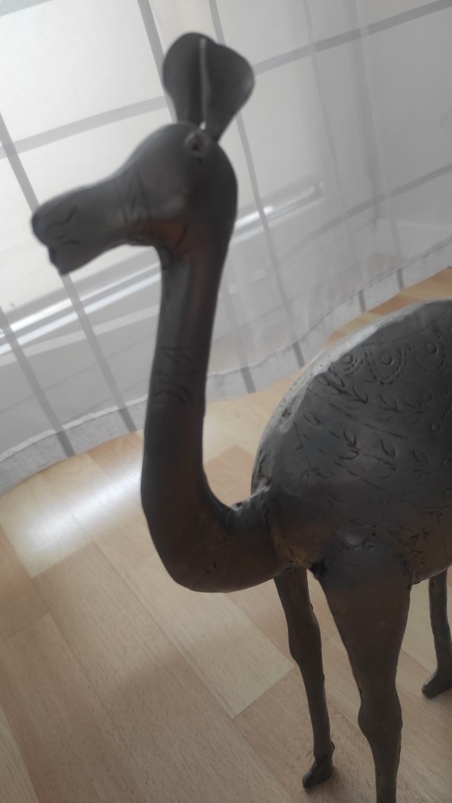 Ozdoba figurka metalowy wielbłąd  41 cm