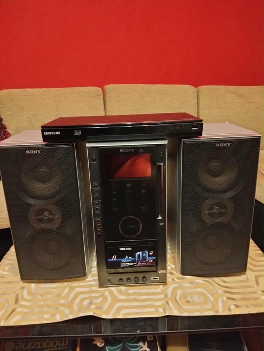 Aparalhagem e bom estado com leitor de dvd e cds sou leiitor de casset