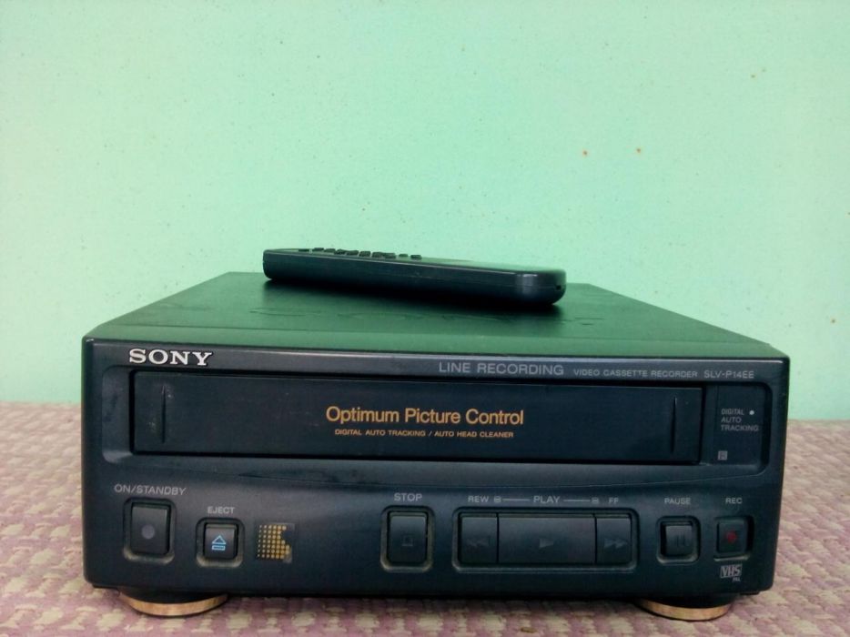 Видеомагнитофон sony
