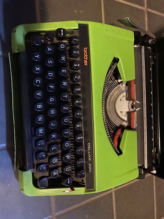 Maszyna do pisania Brother deluxe 220 antyk