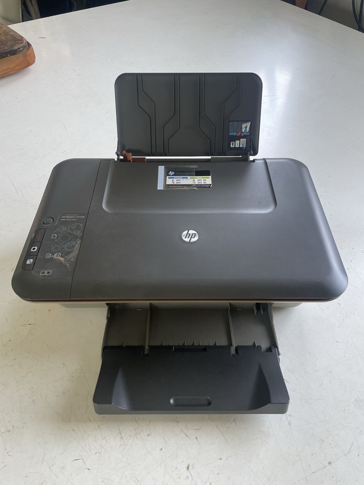 Hp deskjet 2050A