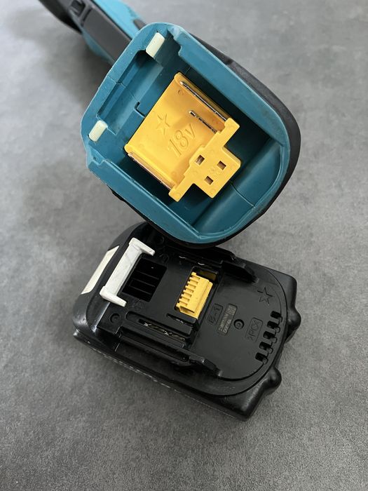 Акум.шабельна пила Makita DJR 183+АКБ 3.0Ah