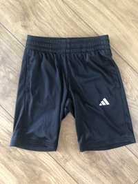 Spodenki Adidas oryginał 128