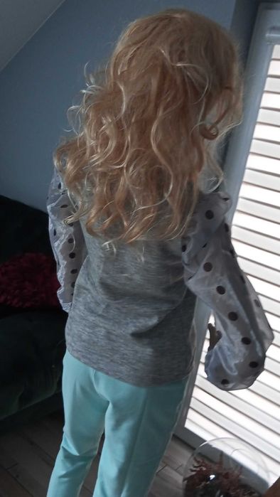 Bluzka Damska z Tiulowym Rękawem.