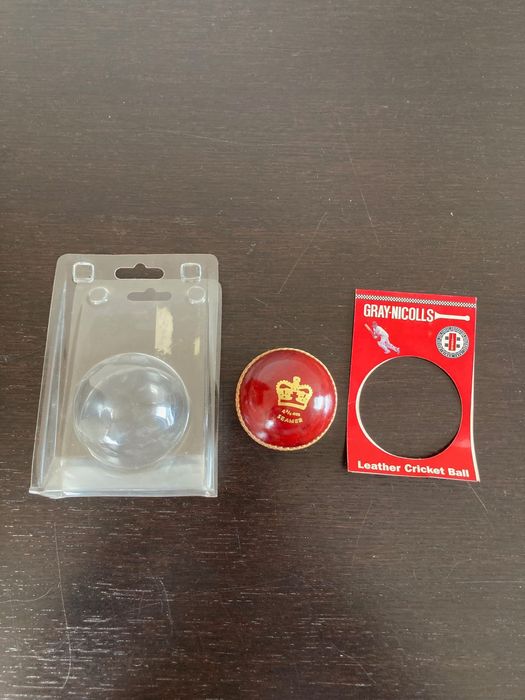 Skórzana piłka do krykieta Gray-Nicolls 4 ¾ Ozs (nowa)