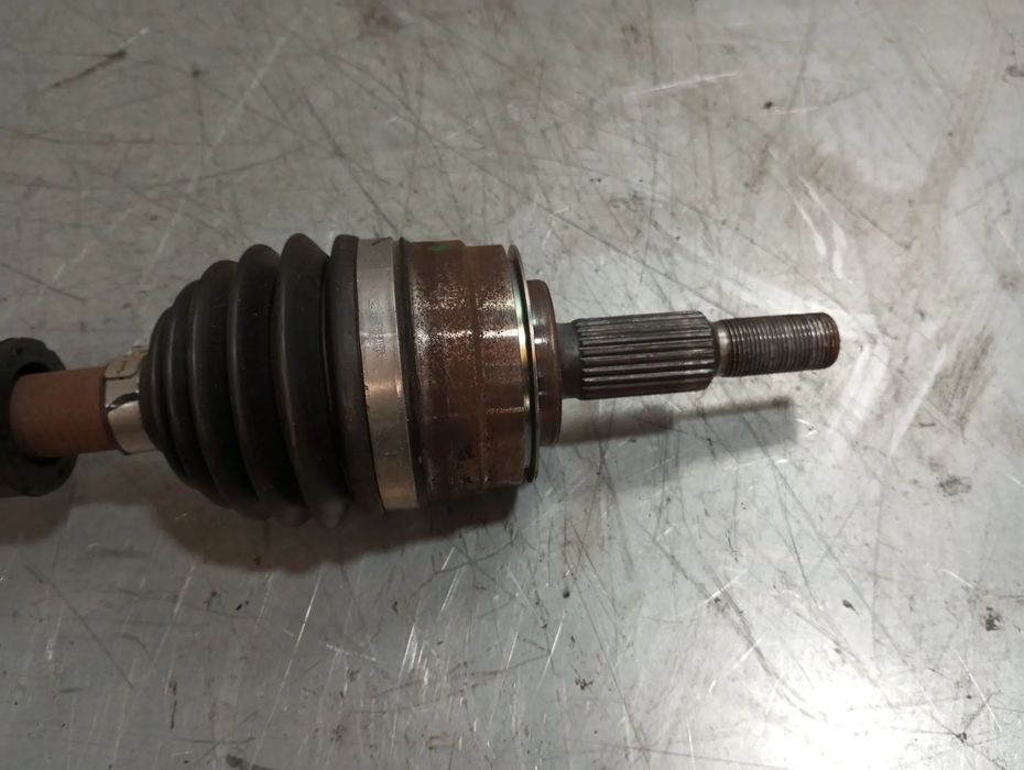 Transmissão frente esquerda DACIA Duster III (P1310)