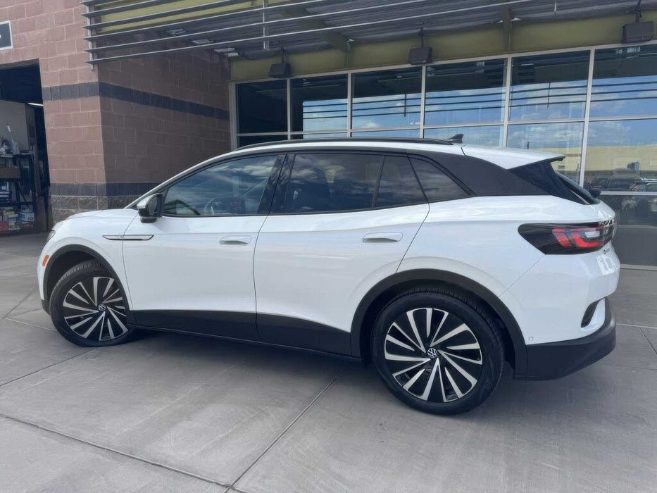 Volkswagen ID.4 S      2024