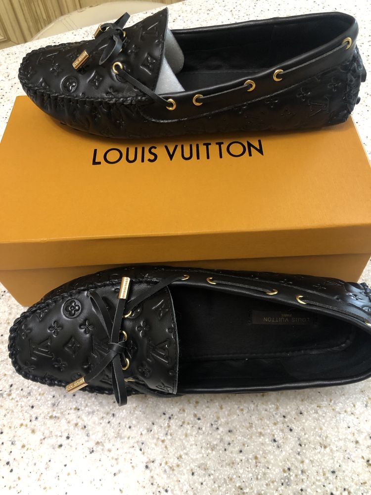 Женские туфли LOUIS VUITTON