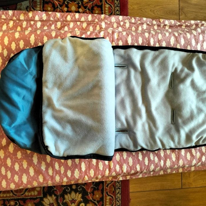 Śpiworek bardzo ciepły do wózka