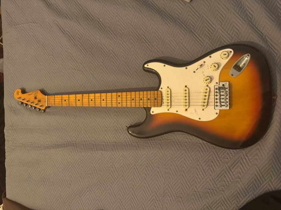 VENDO Guitarra eléctrica