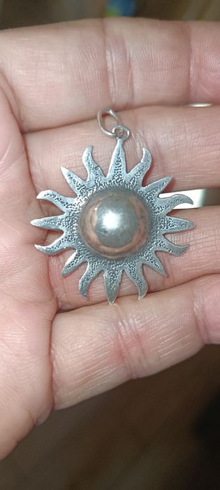 Duże słońce srebro