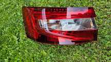 Lampa tylna lewa Skoda Superb III 2015-