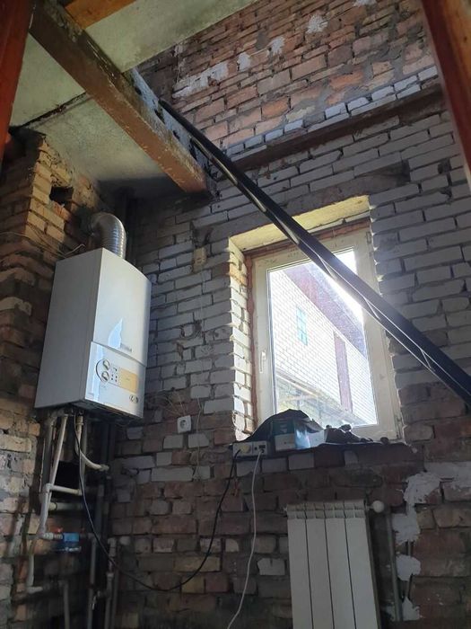 Часть двухэтажного дома с участком, Новые Петровцы