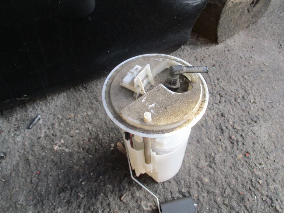 Opel Corsa D 1.0 1.2 1.4 pompa paliwa paliwowa Oryginał