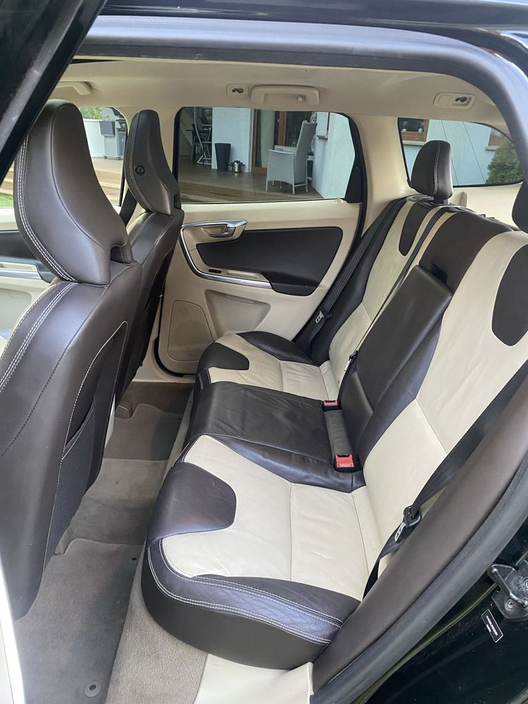 Sprzedam Volvo XC 60 Benzyna 3.2