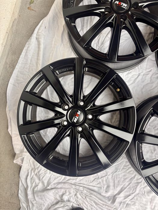 Alufelgi 17 5x114.3 et et 50 Czarne Jak Nowe Wysylka