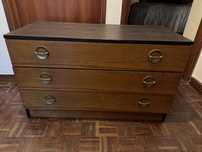 Comoda com 3 gavetas