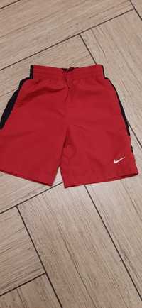 Extra spodenki Nike r. 110-116.  Stan bdb.