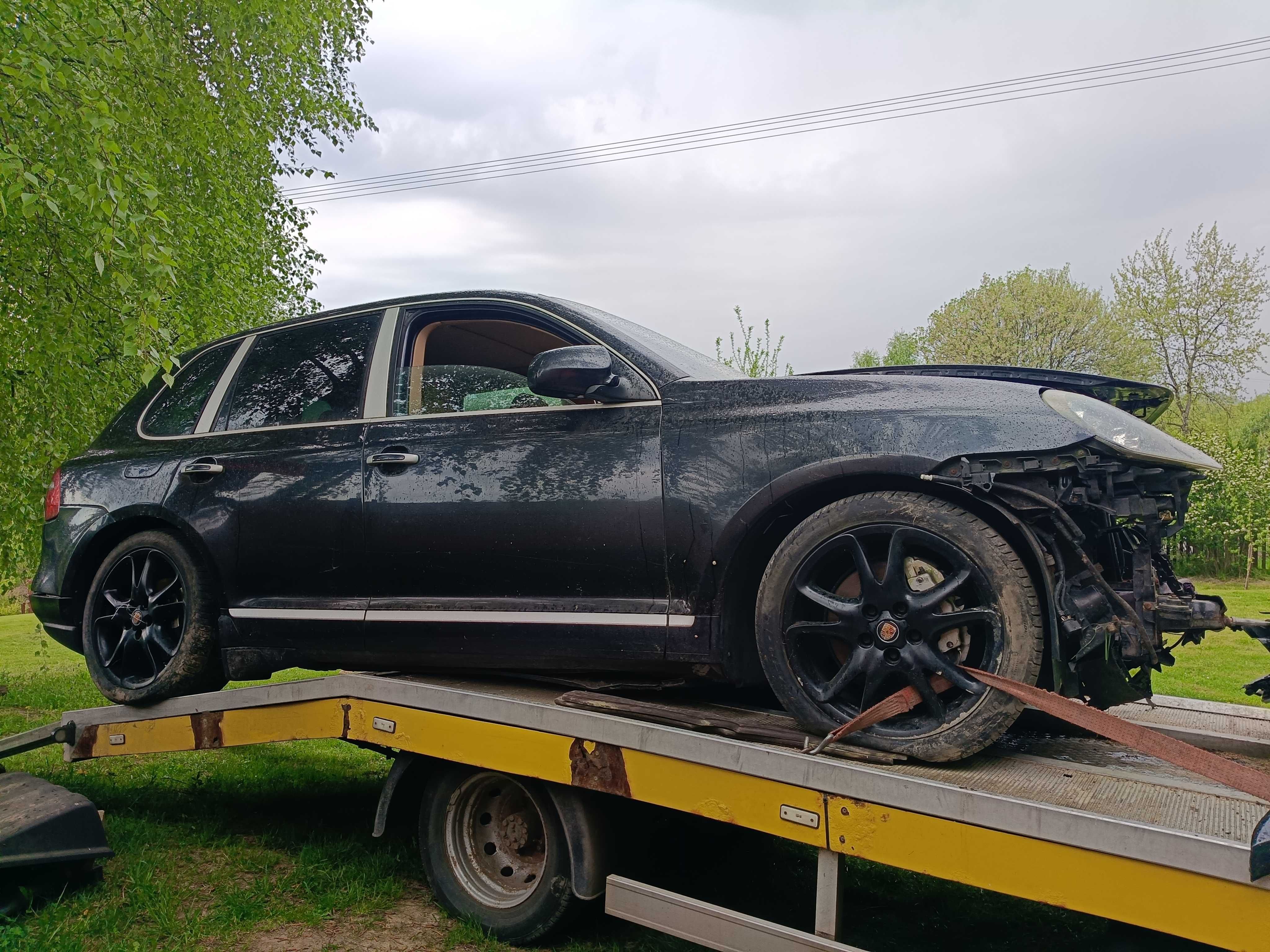 Porsche cayenne lift 4,8 2007r uszkodzone części lampa skrzynia i inne