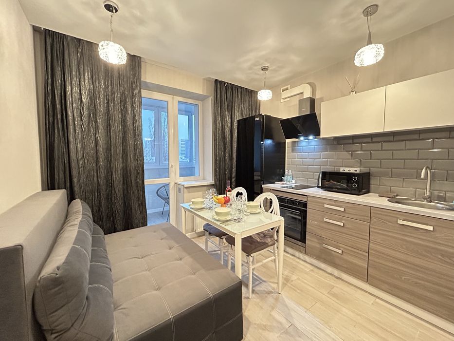 (6) Квартира подобово посуточно Люкс Центр Зоопарк новый ремонт