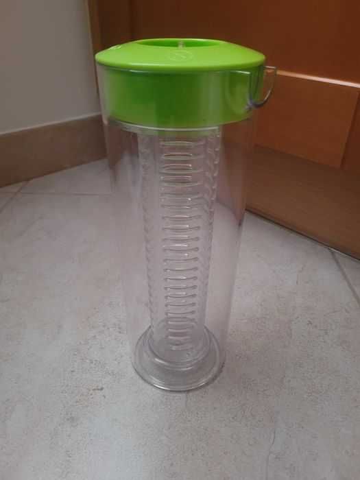 Butelka do wody z wkładem