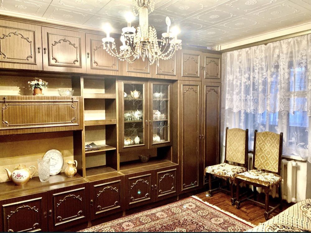 Продам 2 ком квартиру Южный 2-й мкр-н Коммунарский р-н