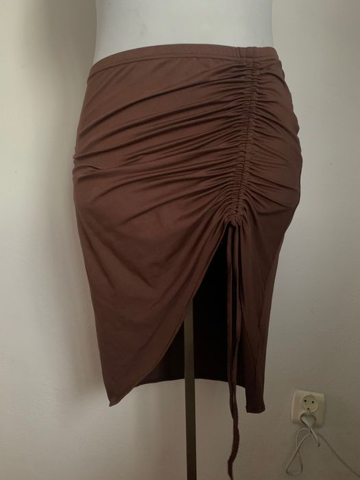Spódnica damska r.44/46 marszczenie, za kolano