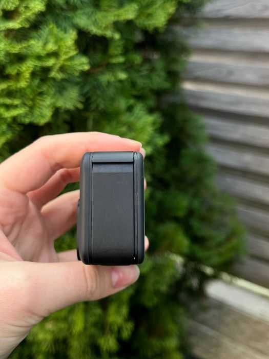 Екшн-камера GoPro Hero 13 з захисним склом.