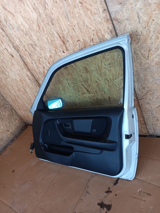 Bmw e36 compact drzwi prawe pasażerka kompletne KPL
