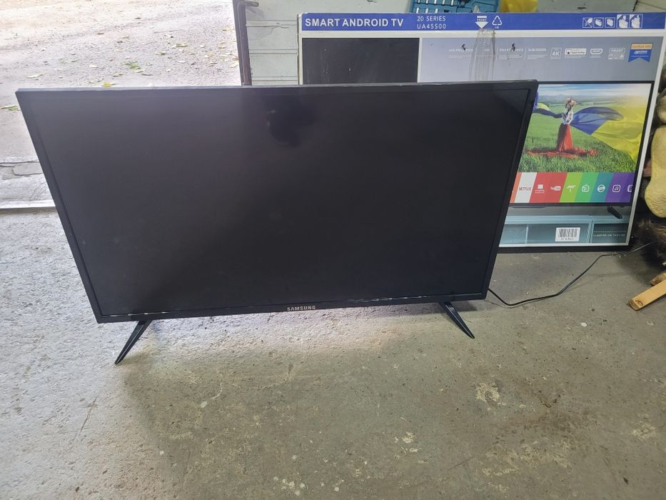 Телевизор 2024 года Samsung 43" Smart TV плазма HDMI
