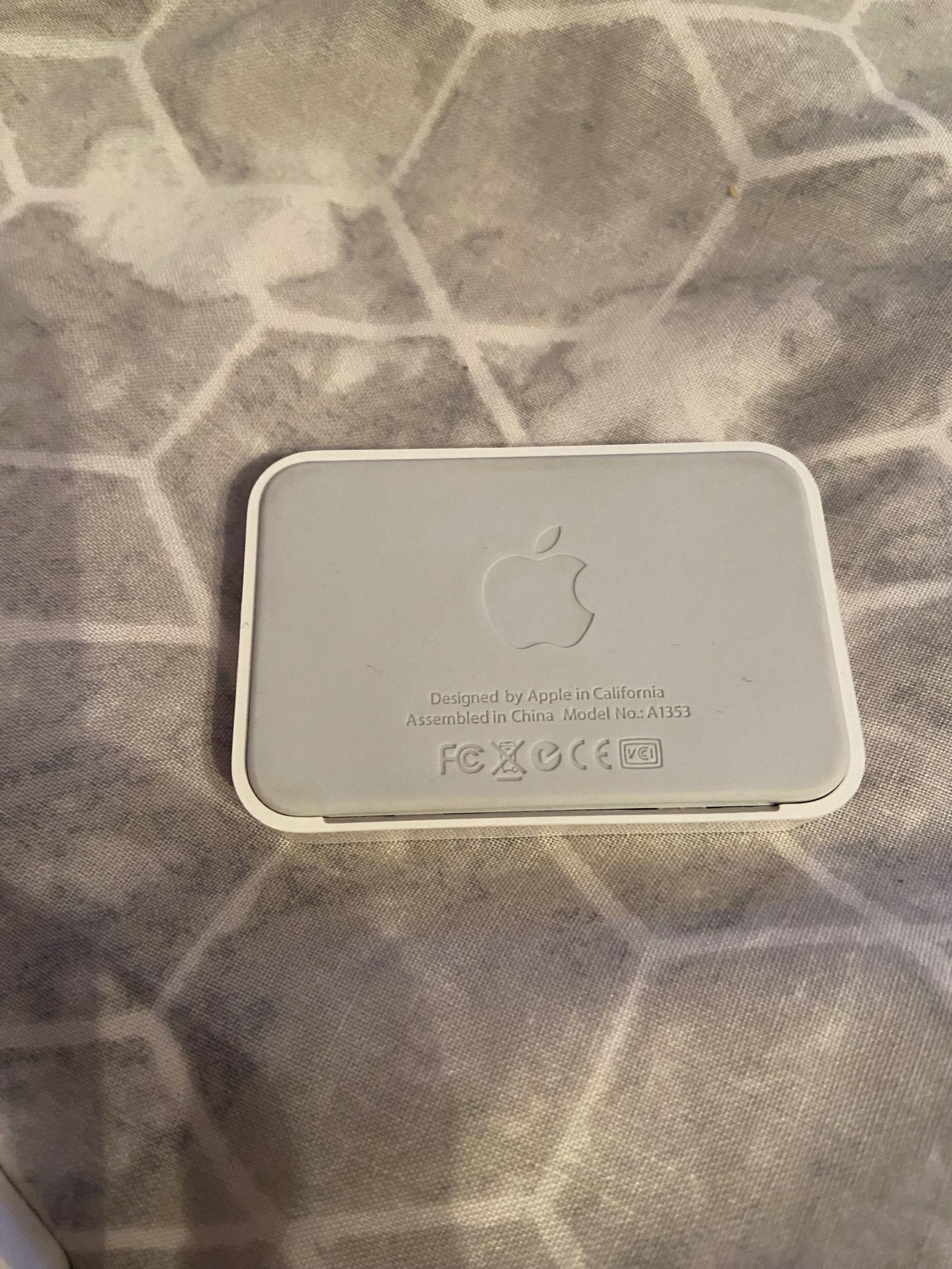 Stacja ładująca do Apple Ipad Dock A1352