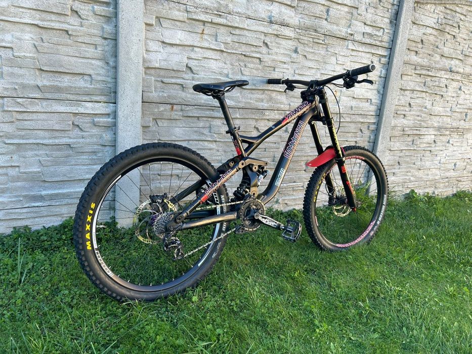 Commencal Supreme V3 Downhill stan idealny top konfiguracja