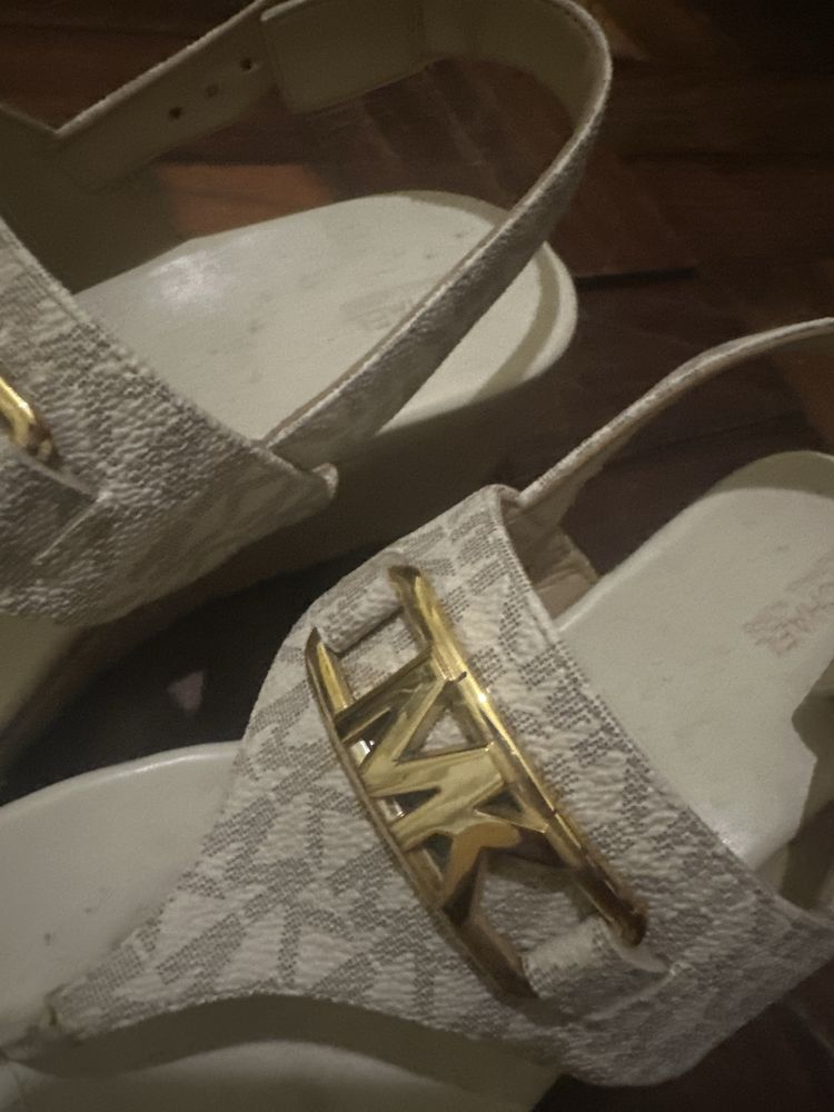 Sandalias Michael kors originais tamanho 37