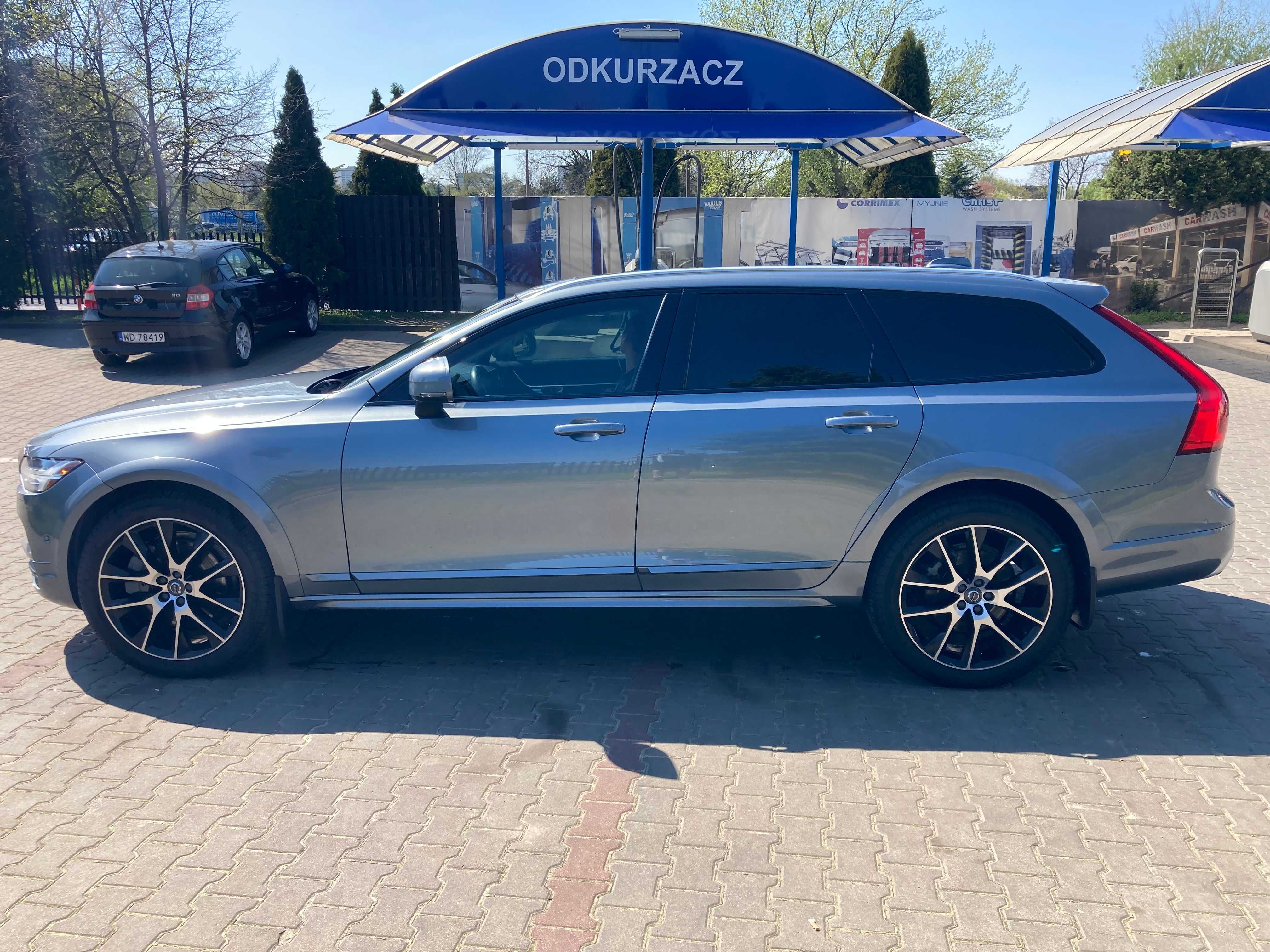 VOLVO V90 II Cross Country 4X4 T6 + LPG