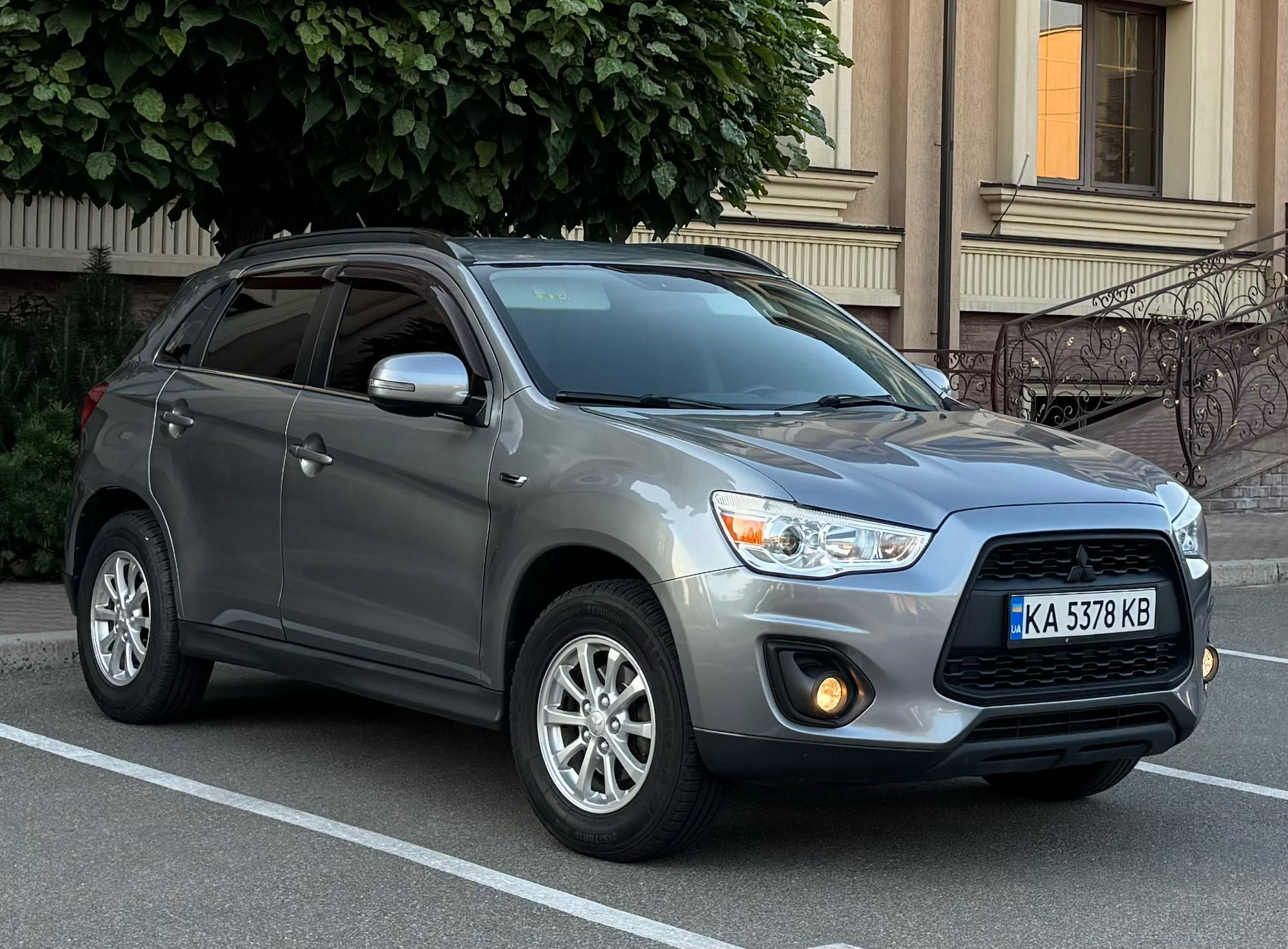 Продам Mitsubishi ASX 2013 года