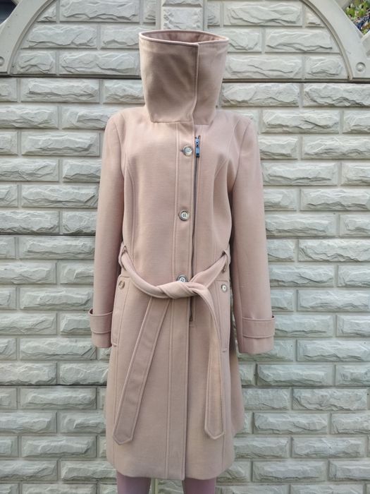 Шикарное новое женское пальто Yessica, размер 46