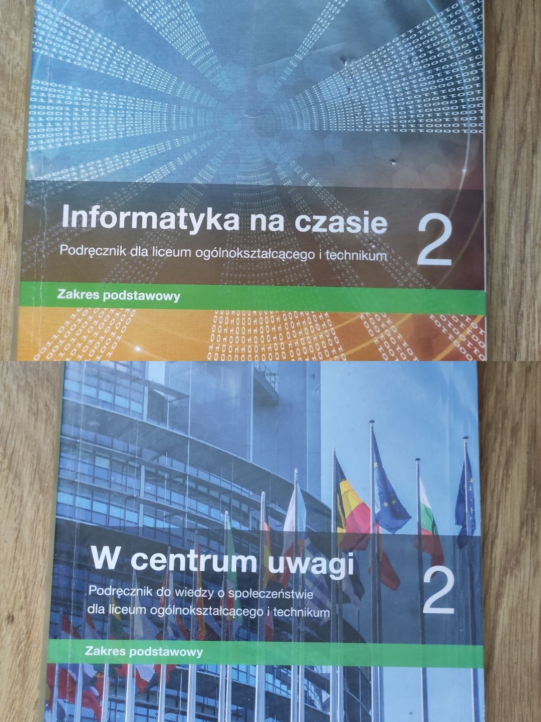 Zestaw książek W centrum uwagi 2  Informatyka 2 zakres podstawowy