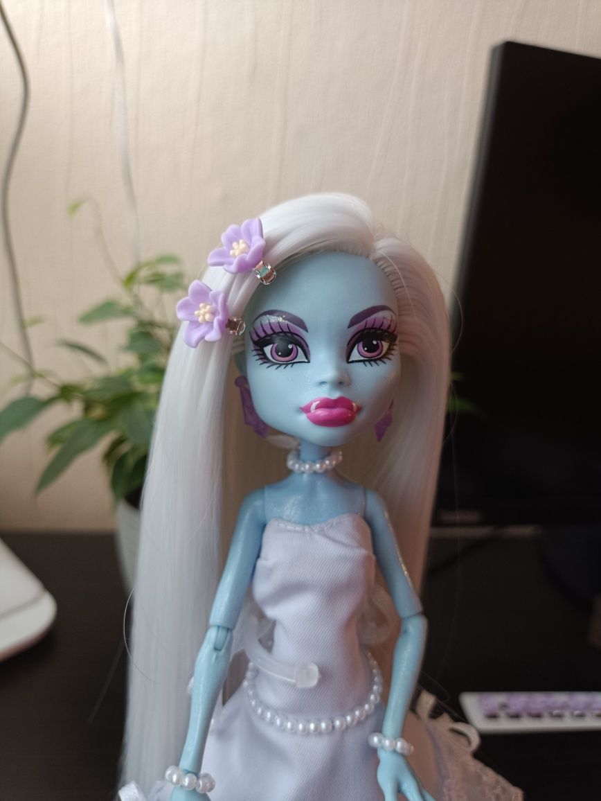 Spinki do włosów dla lalek Barbie, Monster High i tym podobne.2szt.
C