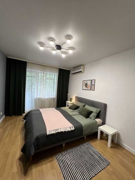 Здається стильна 2к квартира на пр. Поля 48в