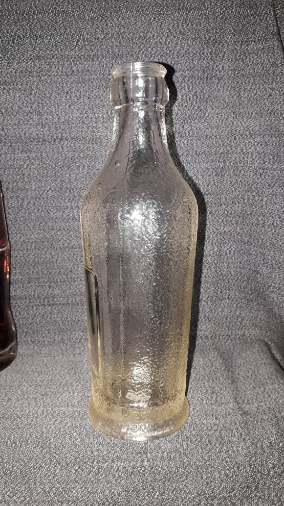 Garrafa antiga pirogravada e Alto relevo