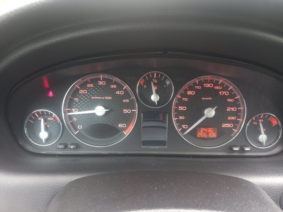 Peugeot 607 doinwestowany hdi diesel 2.0 bogate wyposażenie.